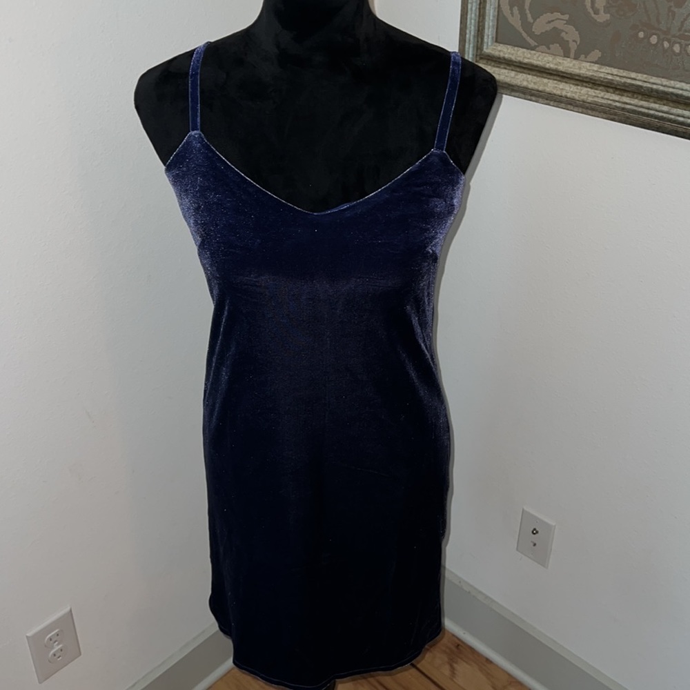 White House Black Market velvet slip mini dress blue with a hint of purple Sz XS